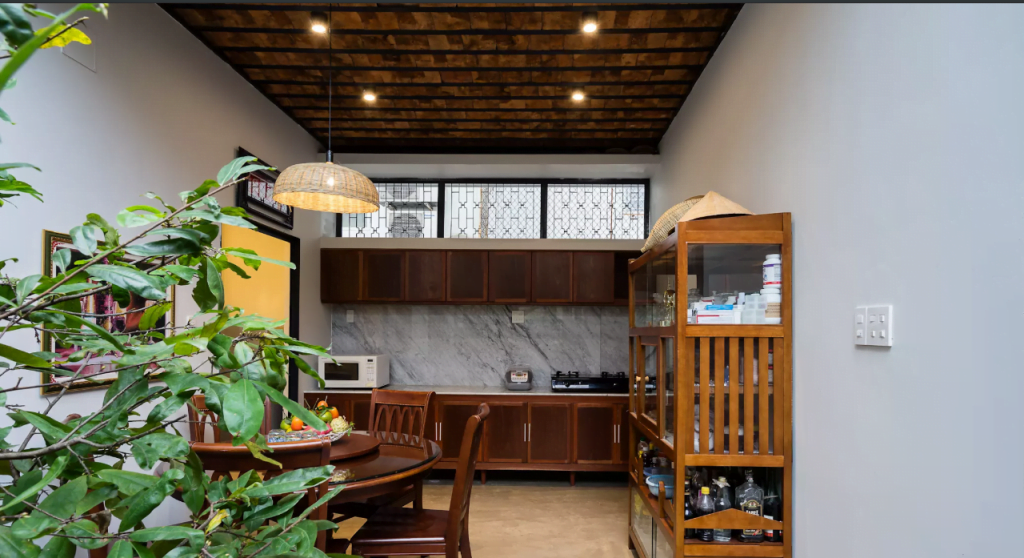 Nha bep phong cach co dien xu huong cua nam 2020 1 1024x558 - Thay đổi diện mạo không gian bếp thiết kế tủ bếp đa dạng và ấn tượng